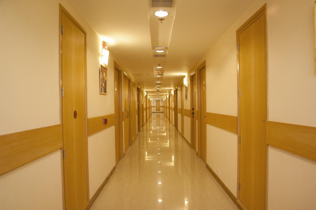 Red Fox Hotel, Chandigarh Luaran gambar