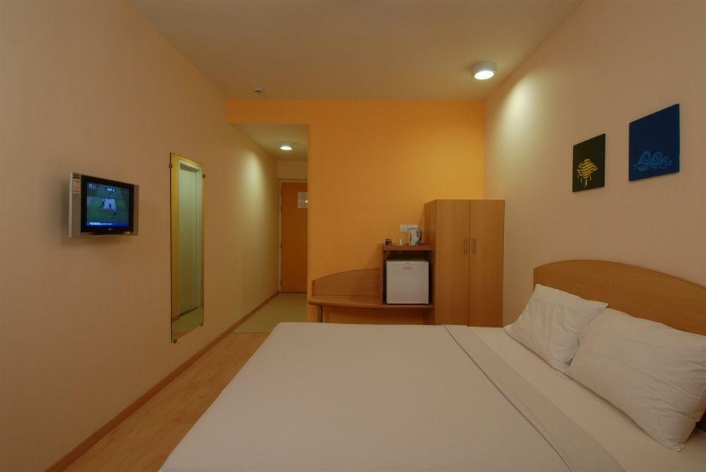 Red Fox Hotel, Chandigarh Luaran gambar
