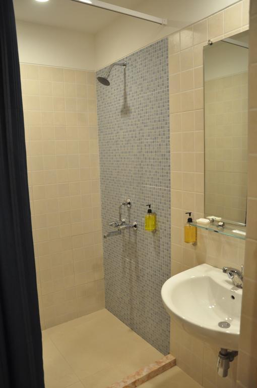 Red Fox Hotel, Chandigarh Luaran gambar