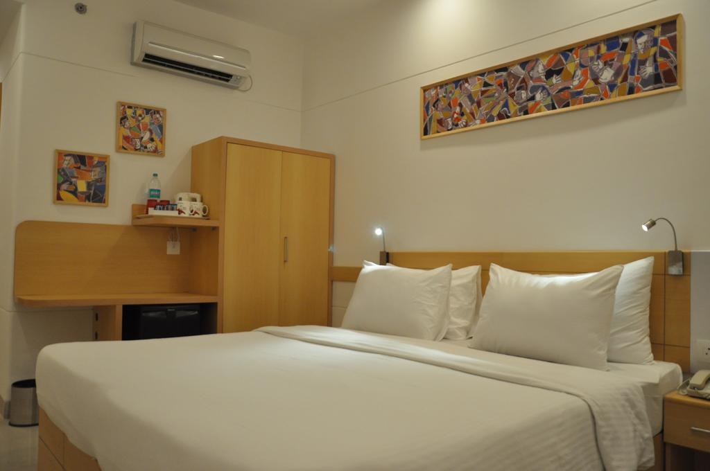 Red Fox Hotel, Chandigarh Luaran gambar
