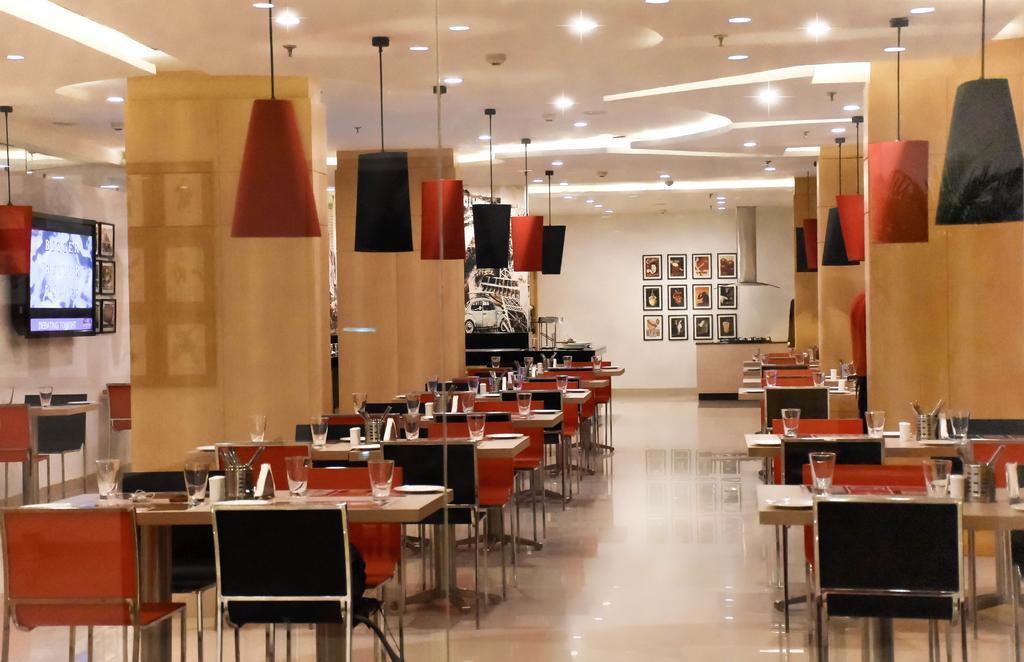 Red Fox Hotel, Chandigarh Luaran gambar