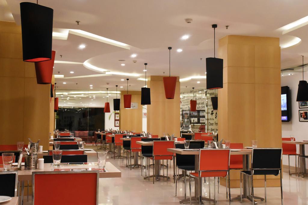 Red Fox Hotel, Chandigarh Luaran gambar
