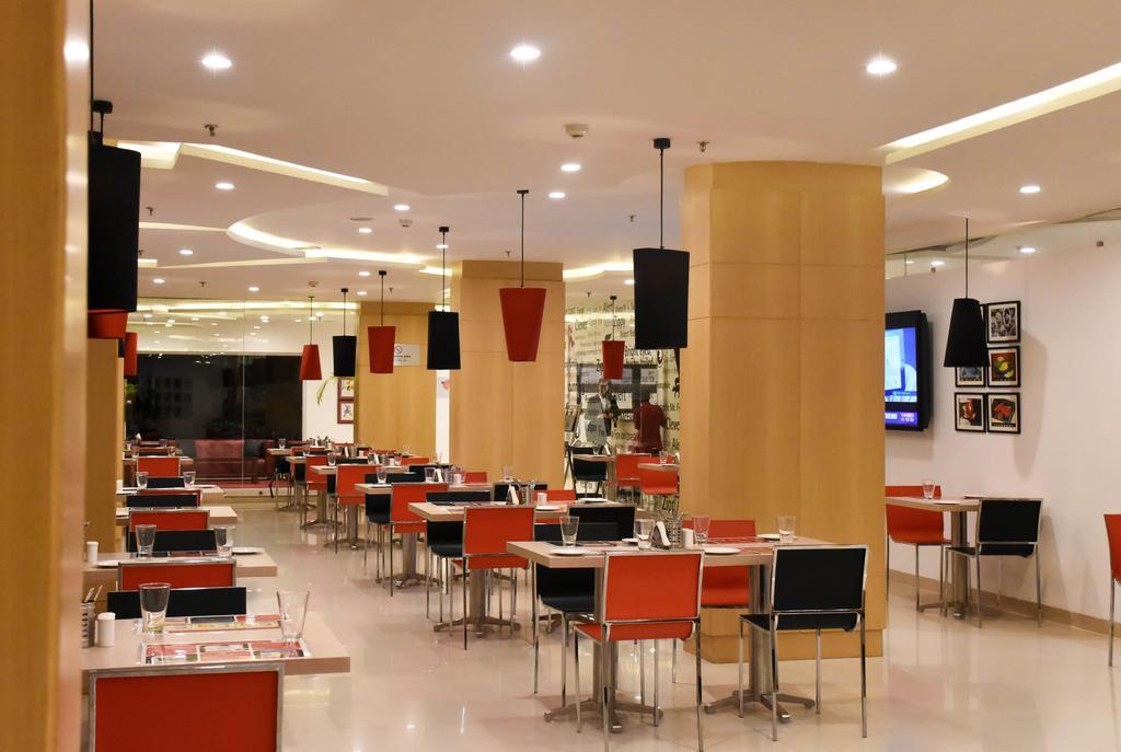 Red Fox Hotel, Chandigarh Luaran gambar